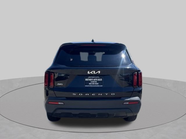 Used 2022 Kia Sorento LX AWD/4WD image 5