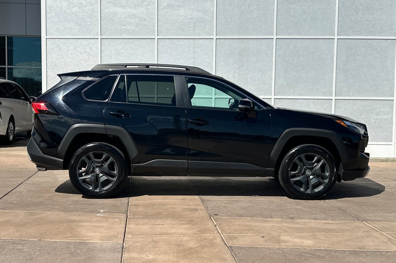 Used 2024 Toyota RAV4 Adventure AWD/4WD video 3
