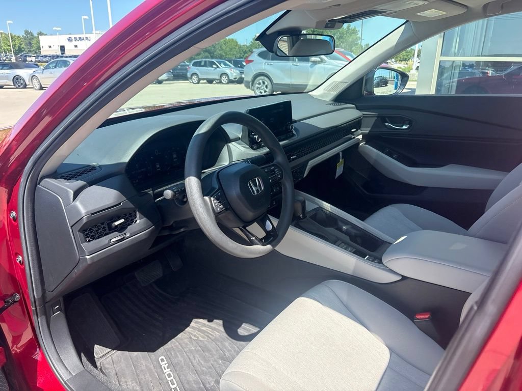 Certified 2025 Honda Accord SE image 10