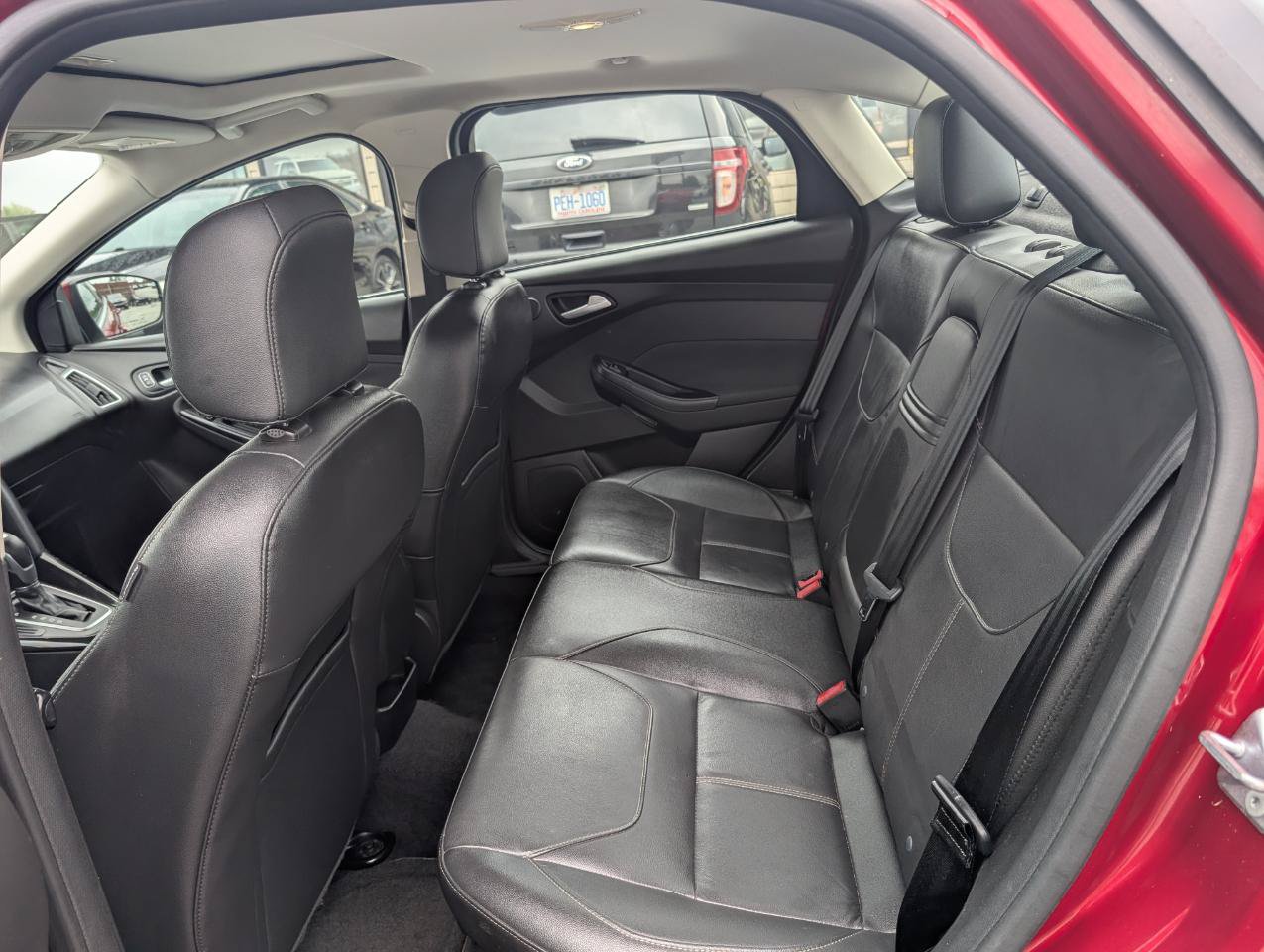 Used 2015 Ford Focus Titanium FWD image 20