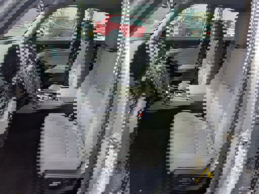 Used 2019 Honda Accord EX image 11