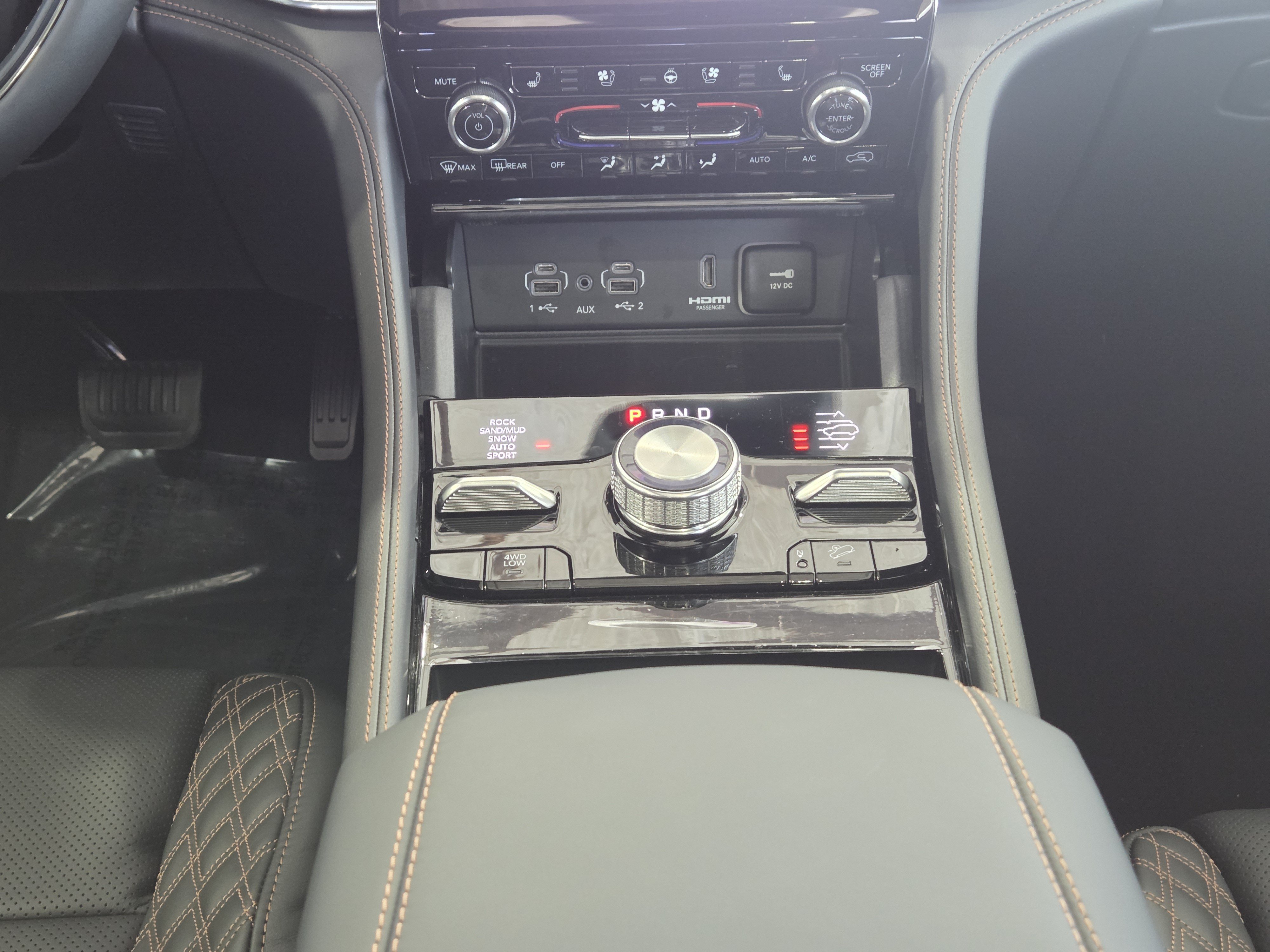 New 2025 Jeep Grand Cherokee L Summit AWD/4WD image 20