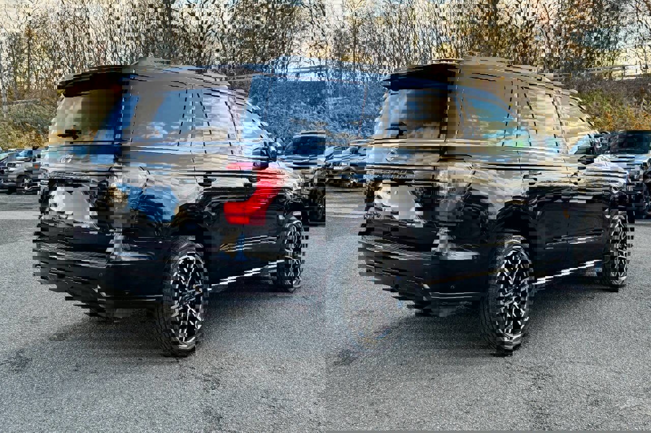 Used 2019 Ford Expedition Limited w/ Equipment Group 303A image 3