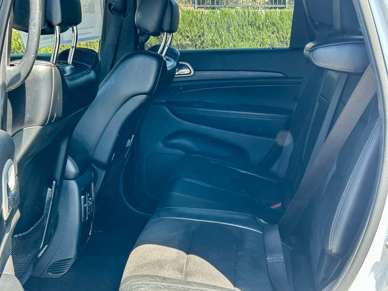 Used 2020 Jeep Grand Cherokee Laredo w/ Laredo X Package RWD image 18
