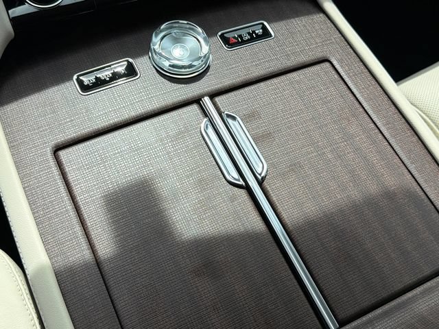 New 2027 Lincoln Navigator Premiere AWD/4WD image 33