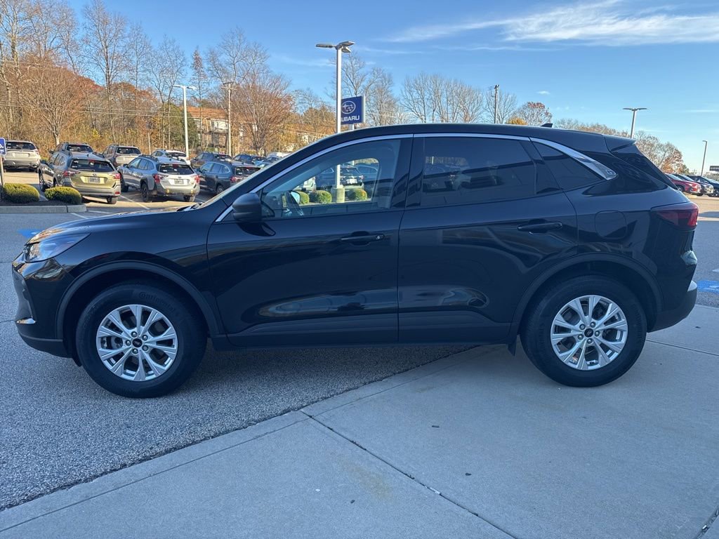 Used 2023 Ford Escape Active image 10