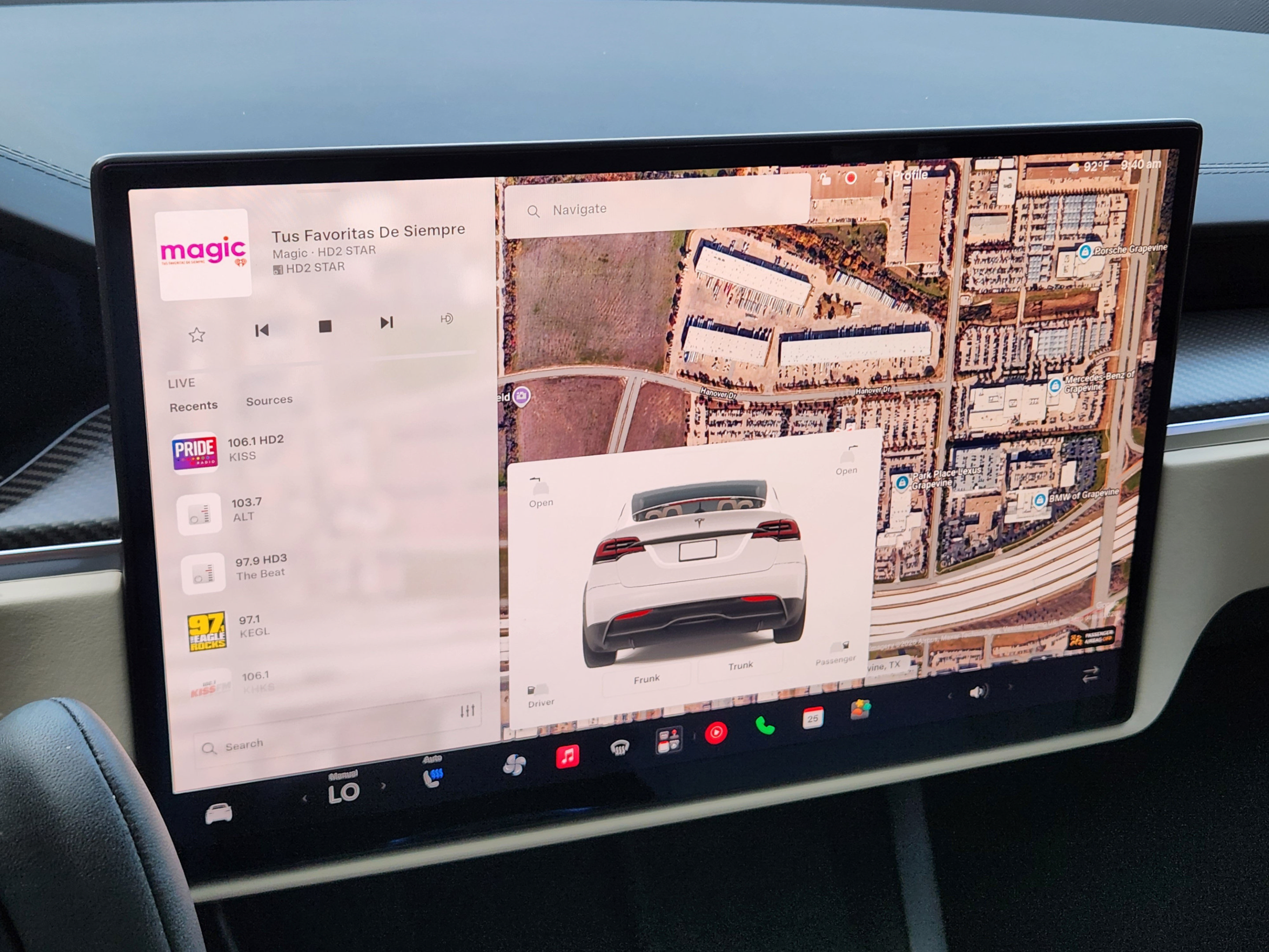 Used 2022 Tesla Model X Plaid AWD/4WD image 10