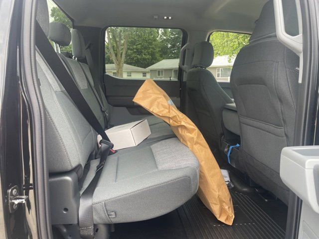 New 2025 Ford F550 4x4 Crew Cab Super Duty w/ XLT Value Package image 18