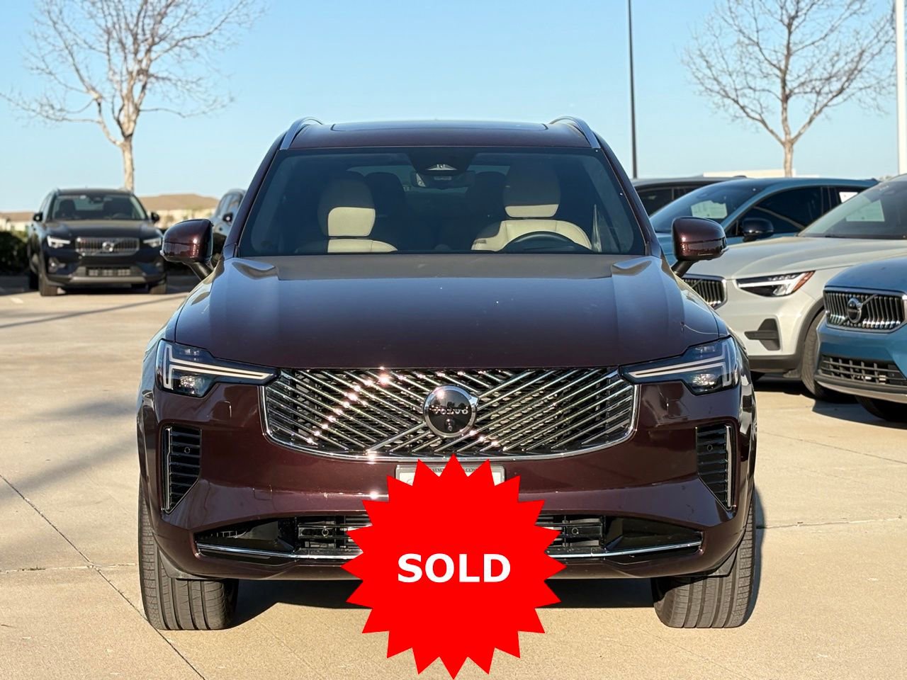 Certified 2025 Volvo XC90 T8 Ultra w/ Lounge Package image 4