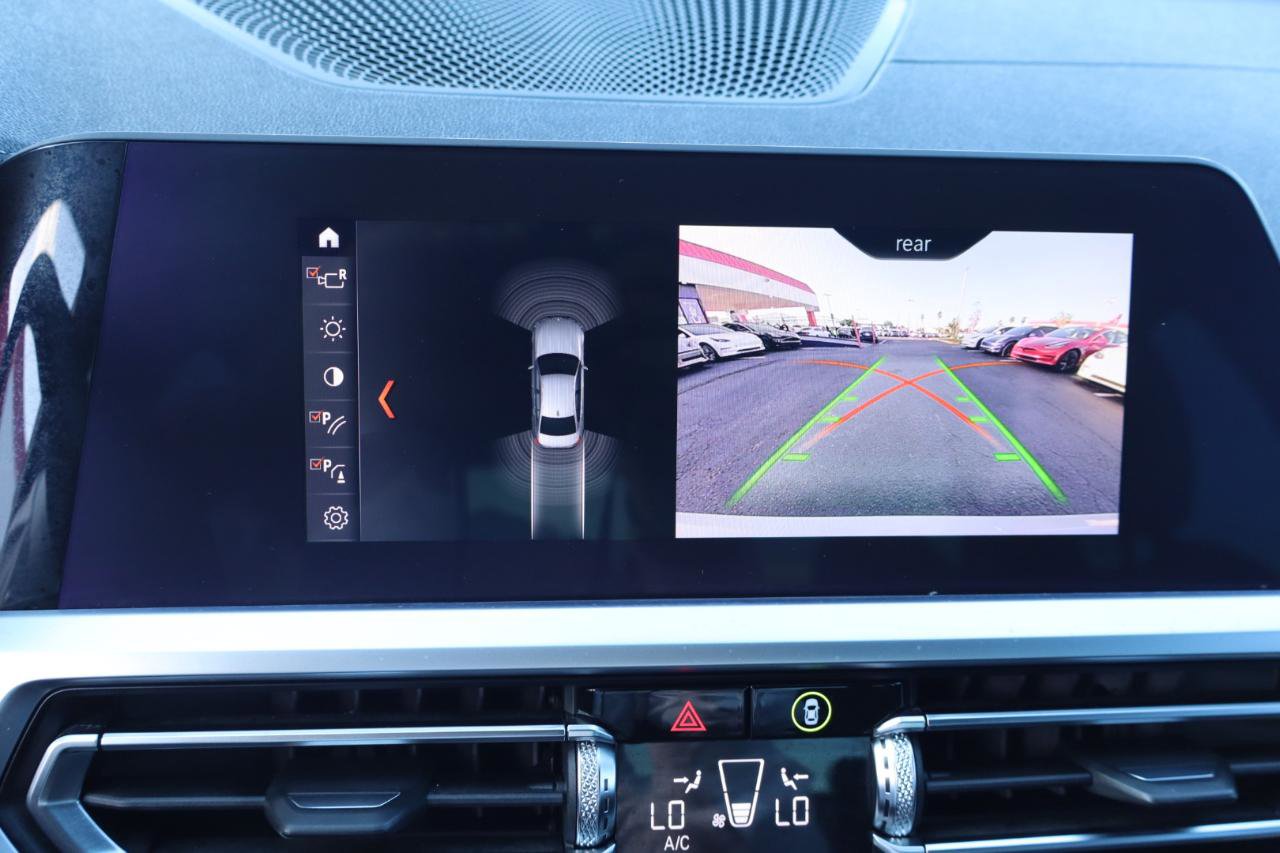 Used 2019 BMW 330i Sedan w/ M Sport Package RWD image 23