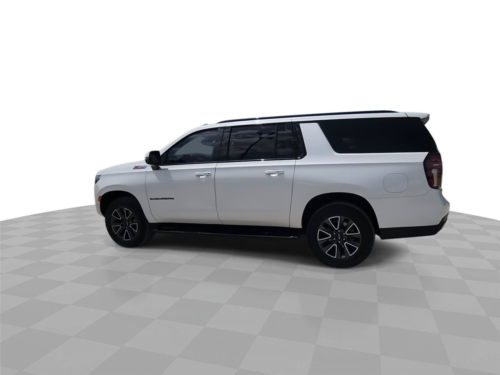 Used 2023 Chevrolet Suburban Z71 w/ Luxury Package AWD/4WD image 6