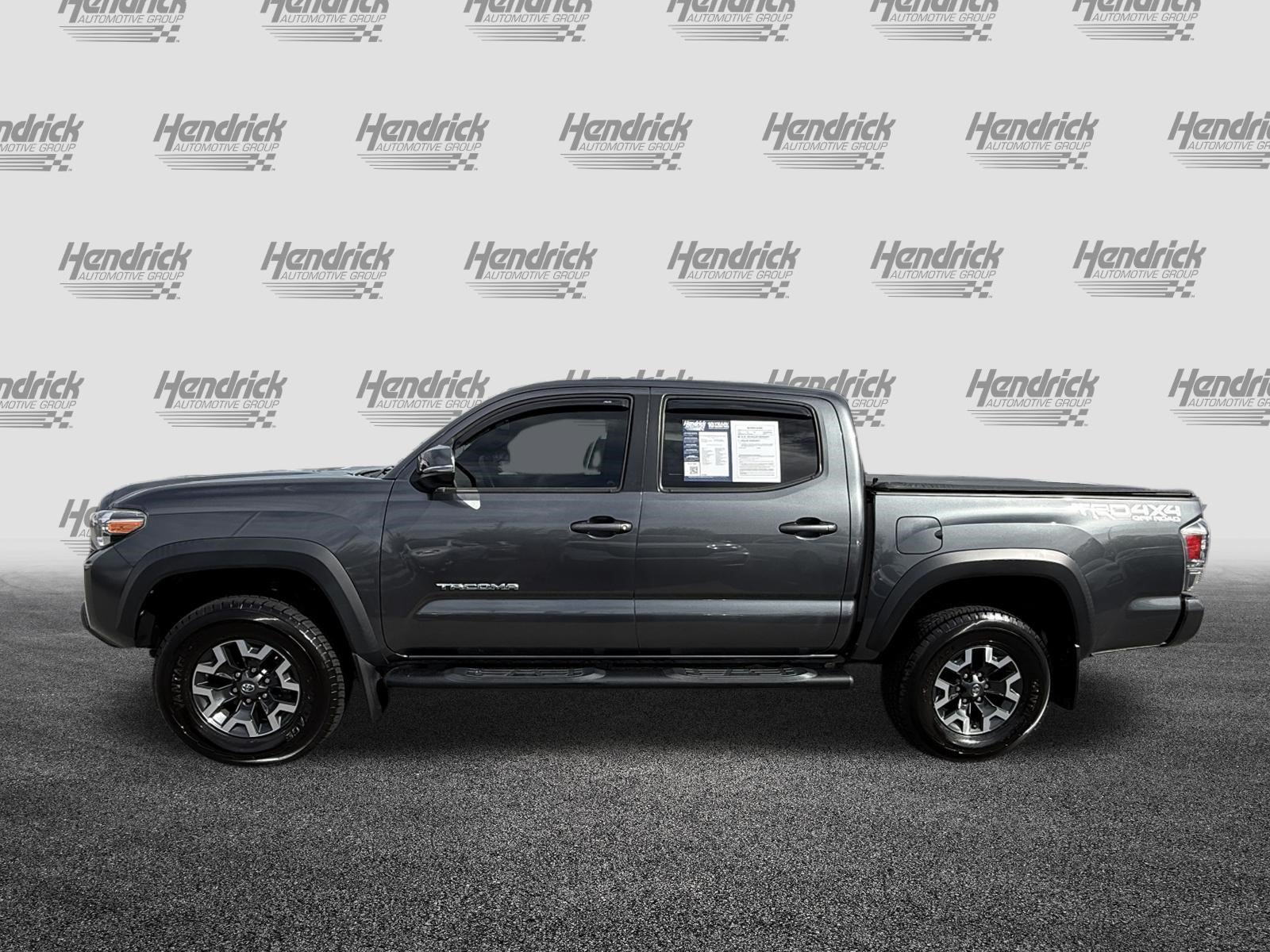 Used 2021 Toyota Tacoma TRD Off-Road w/ Technology Package AWD/4WD image 7