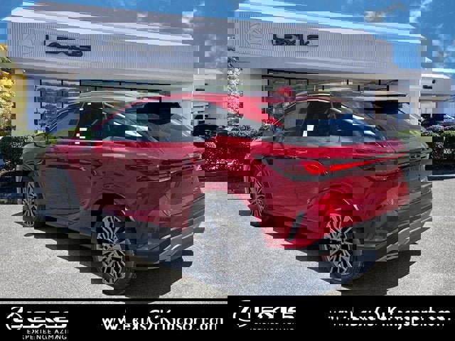 New 2026 Lexus RX 350 w/ Convenience Package AWD/4WD image 3