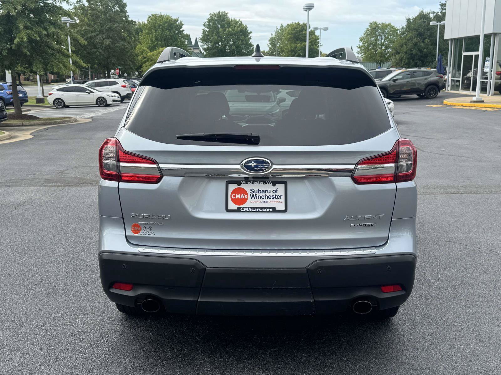Used 2020 Subaru Ascent Limited w/ Technology Package AWD/4WD image 3