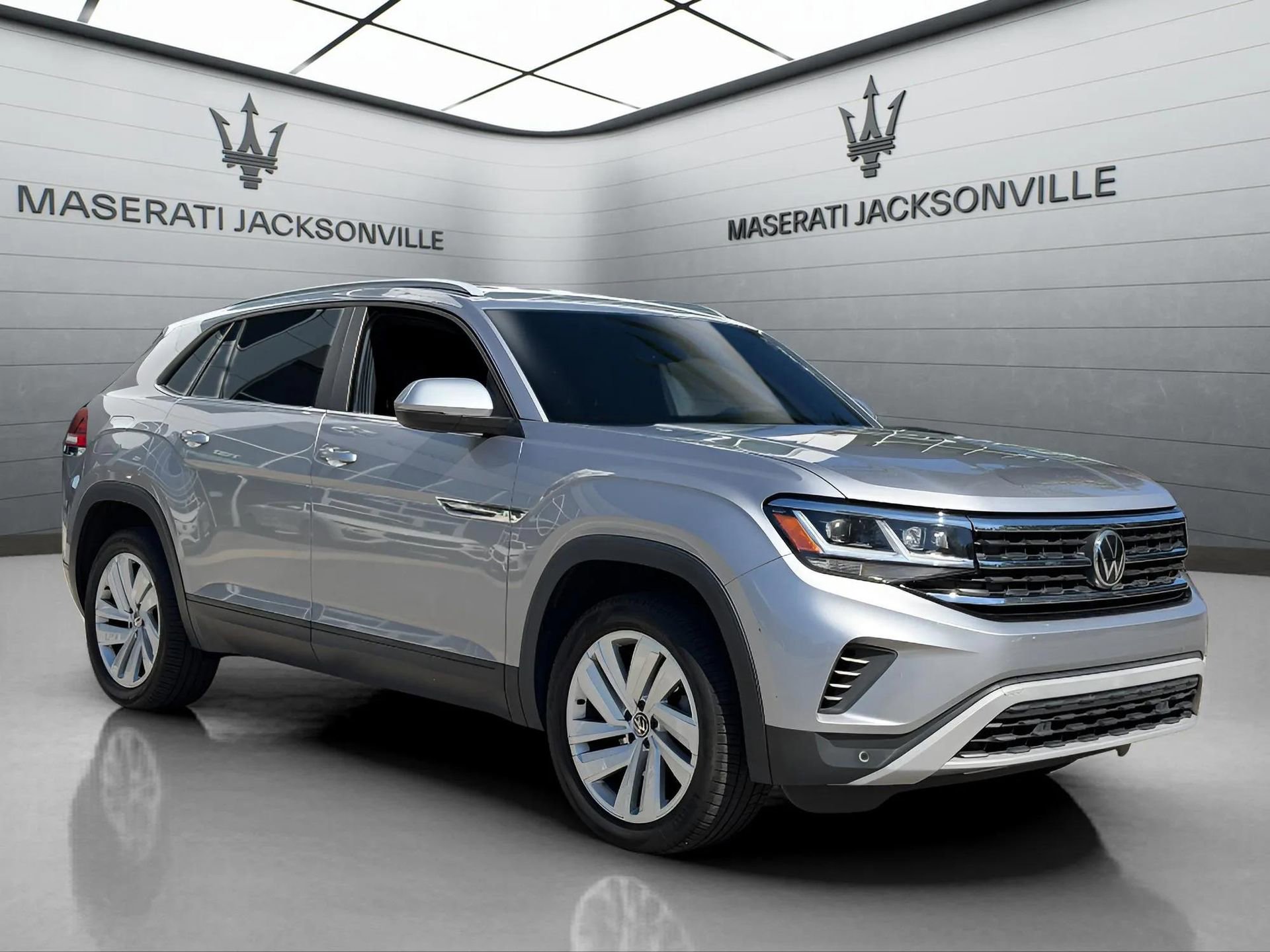 Used 2021 Volkswagen Atlas Cross Sport SE image 33