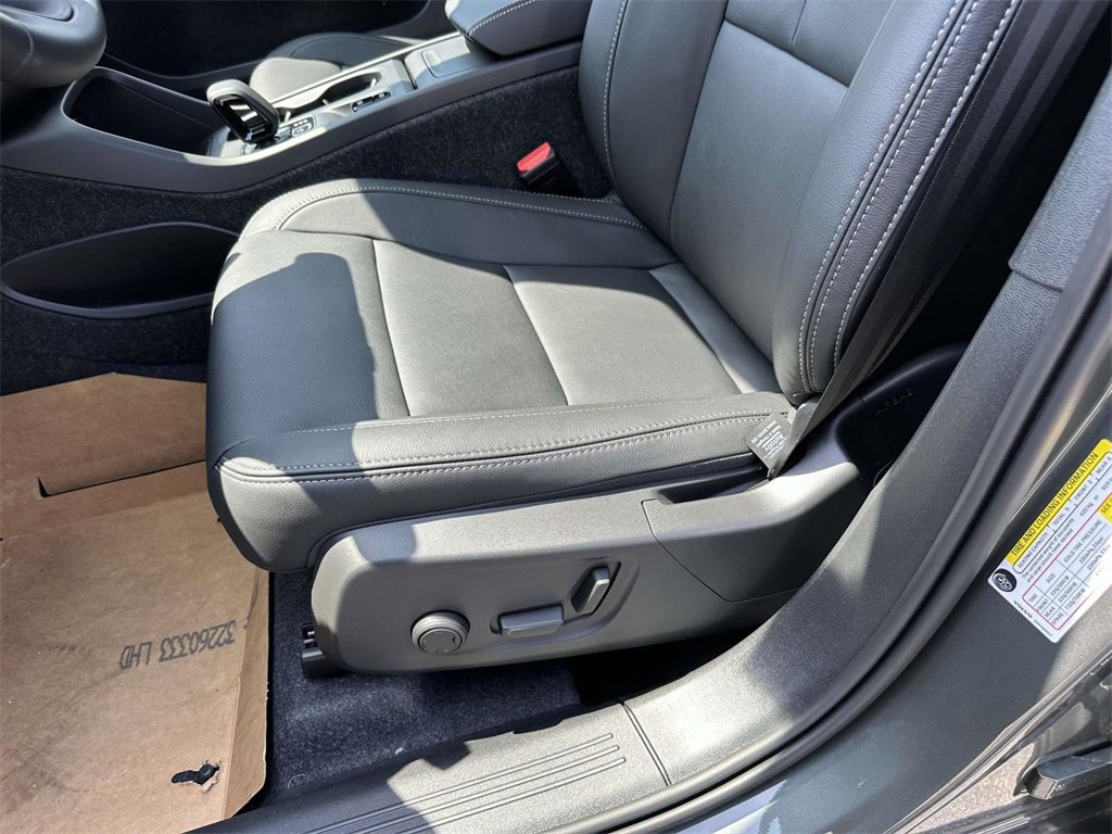 New 2026 Volvo XC40 B4 Plus w/ Climate Package image 16