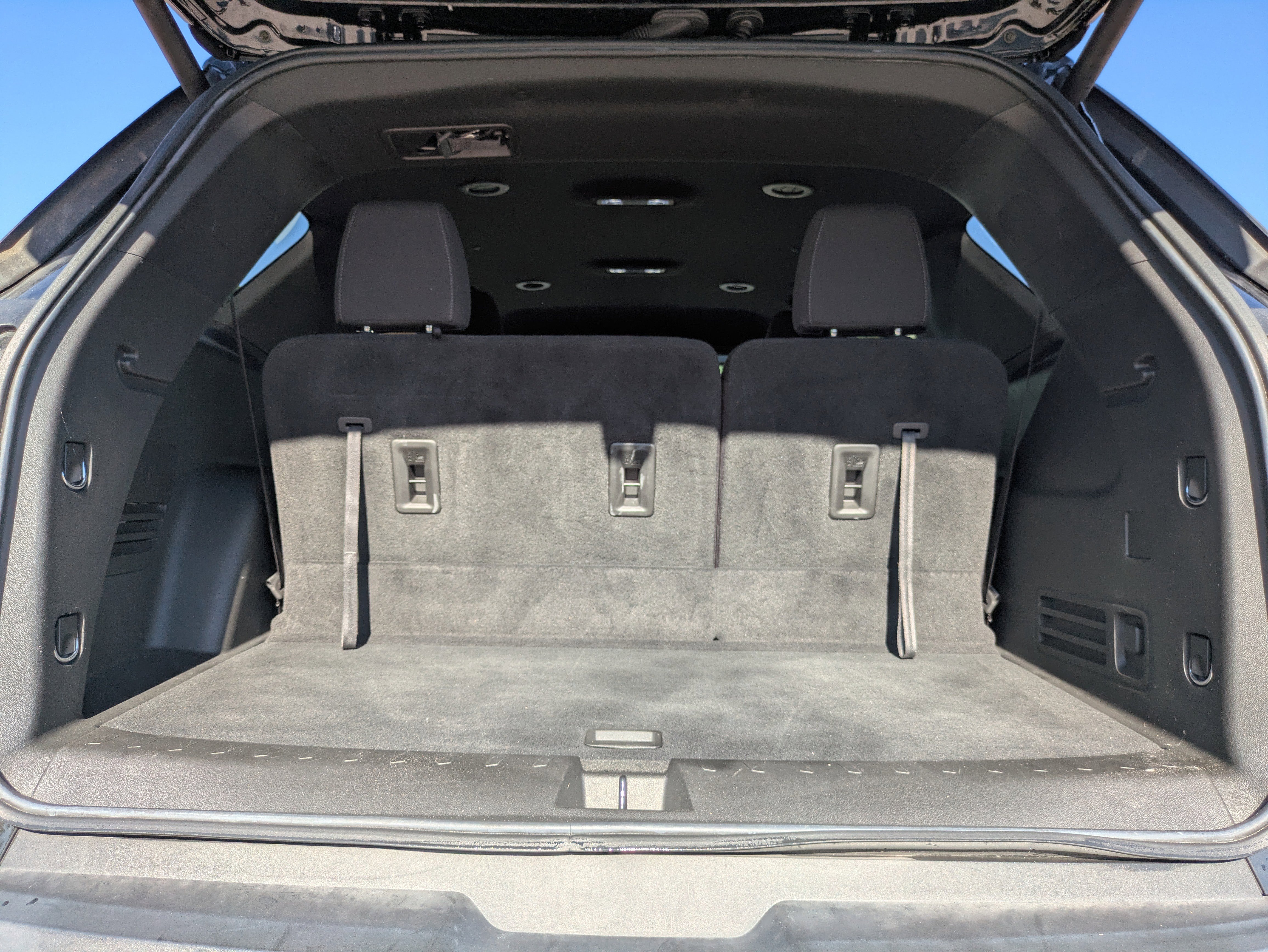 Used 2023 Chevrolet Traverse LT FWD image 7