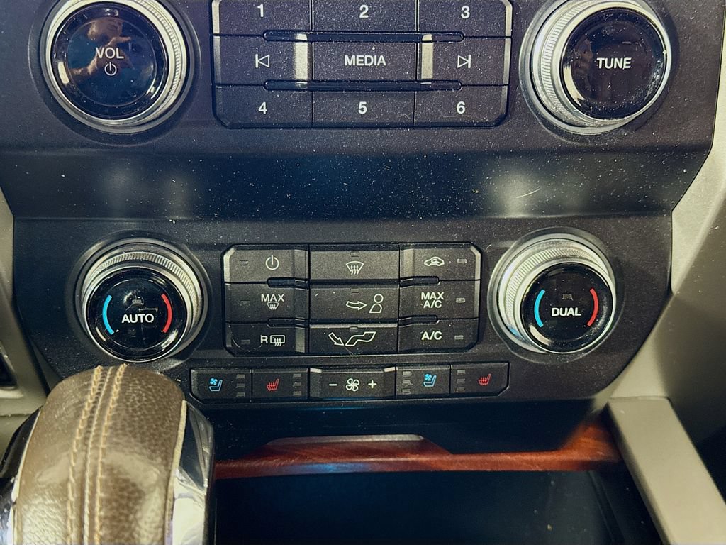 Used 2019 Ford F150 King Ranch w/ Equipment Group 601A Luxury RWD image 16