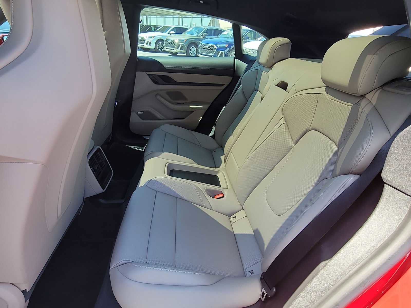 Used 2021 Porsche Taycan 4S image 18