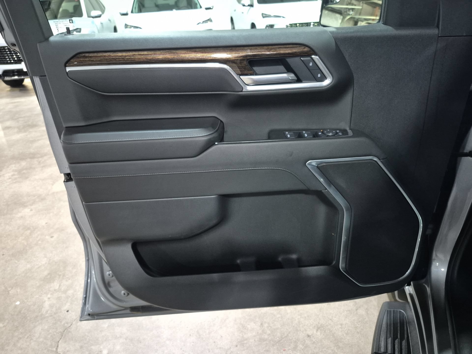 Used 2025 GMC Sierra 1500 Elevation AWD/4WD image 22