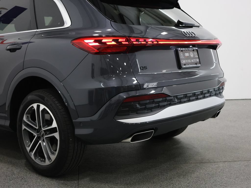 Used 2025 Audi Q5 Premium w/ 19" Wheel Package AWD/4WD image 10