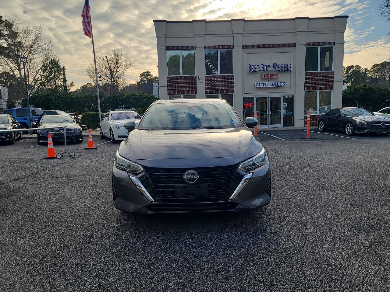 Used 2024 Nissan Sentra S FWD image 2