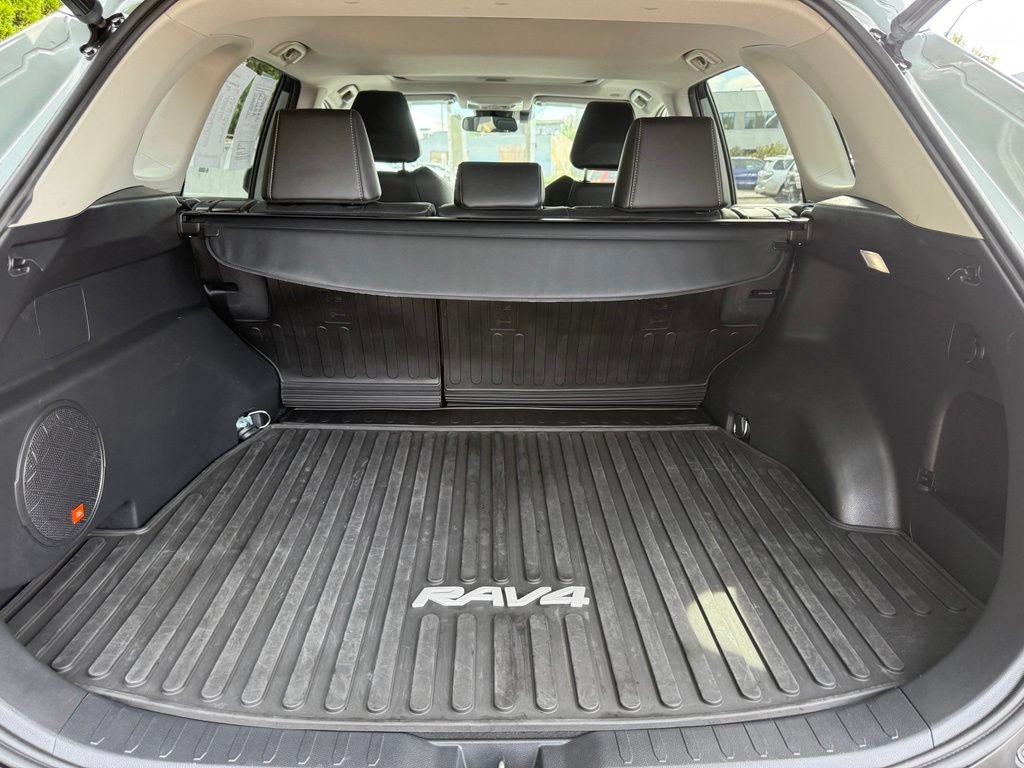 Certified 2023 Toyota RAV4 XLE Premium AWD/4WD image 9