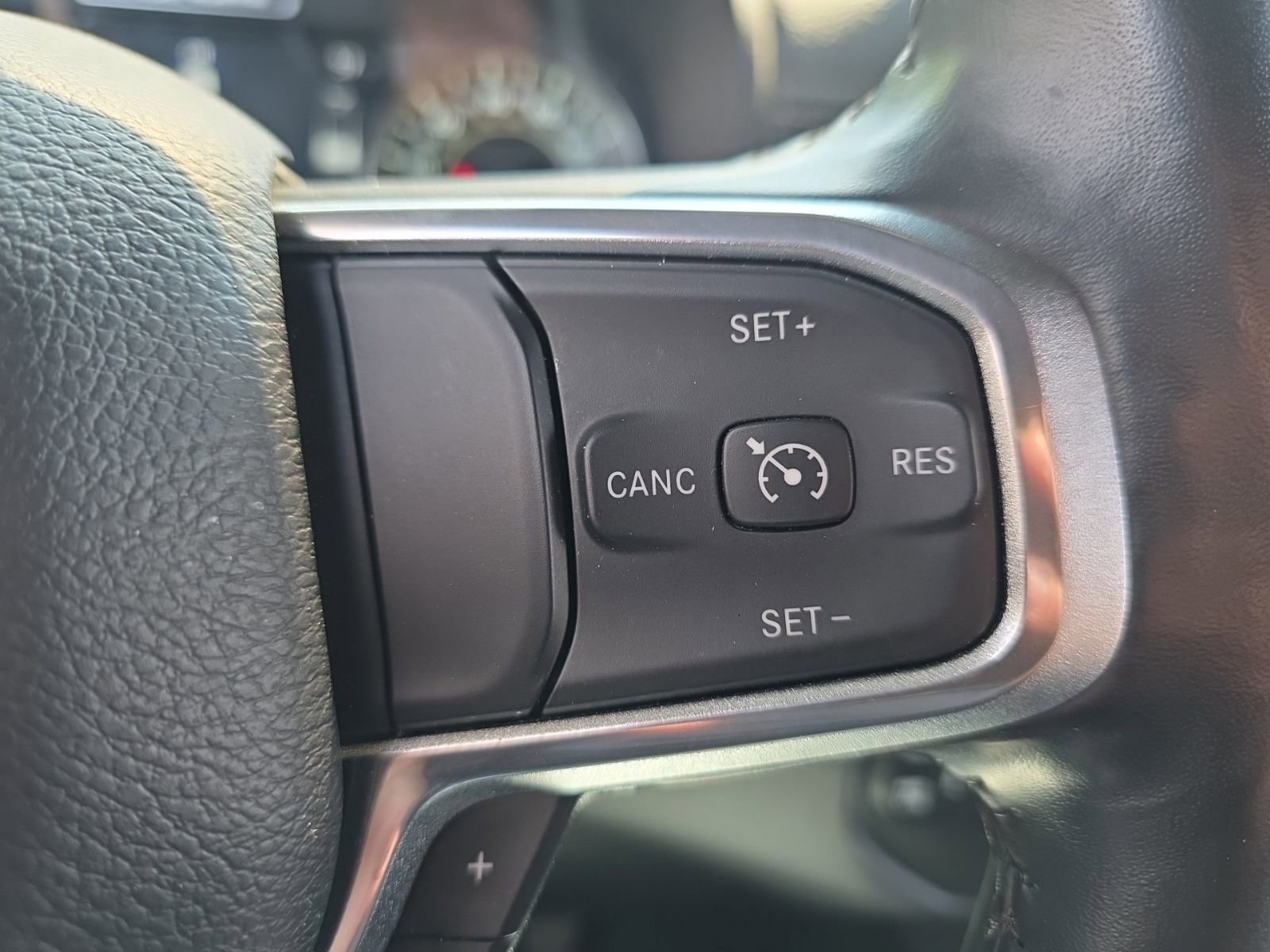 Used 2023 RAM 2500 Laramie AWD/4WD image 22