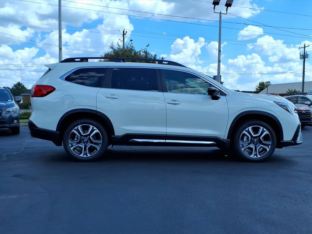 New 2025 Subaru Ascent Limited image 32