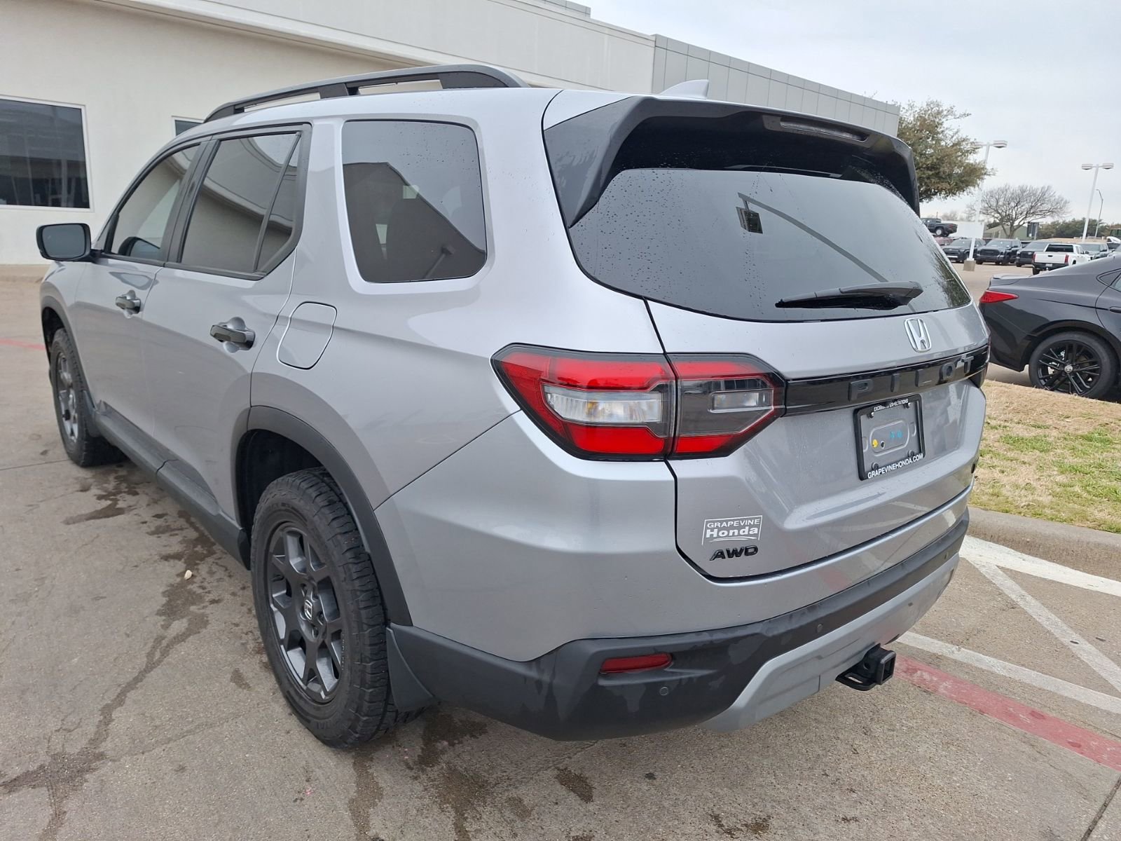 Used 2024 Honda Pilot TrailSport image 4