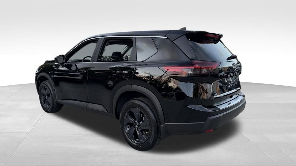 New 2026 Nissan Rogue SV image 5