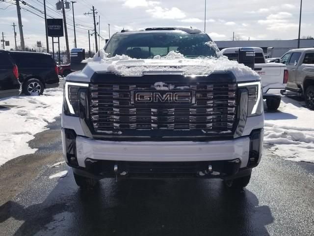 New 2026 GMC Sierra 3500 Denali Ultimate w/ LPO, Black Badging Package image 2