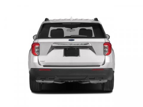 Used 2023 Ford Explorer XLT image 5