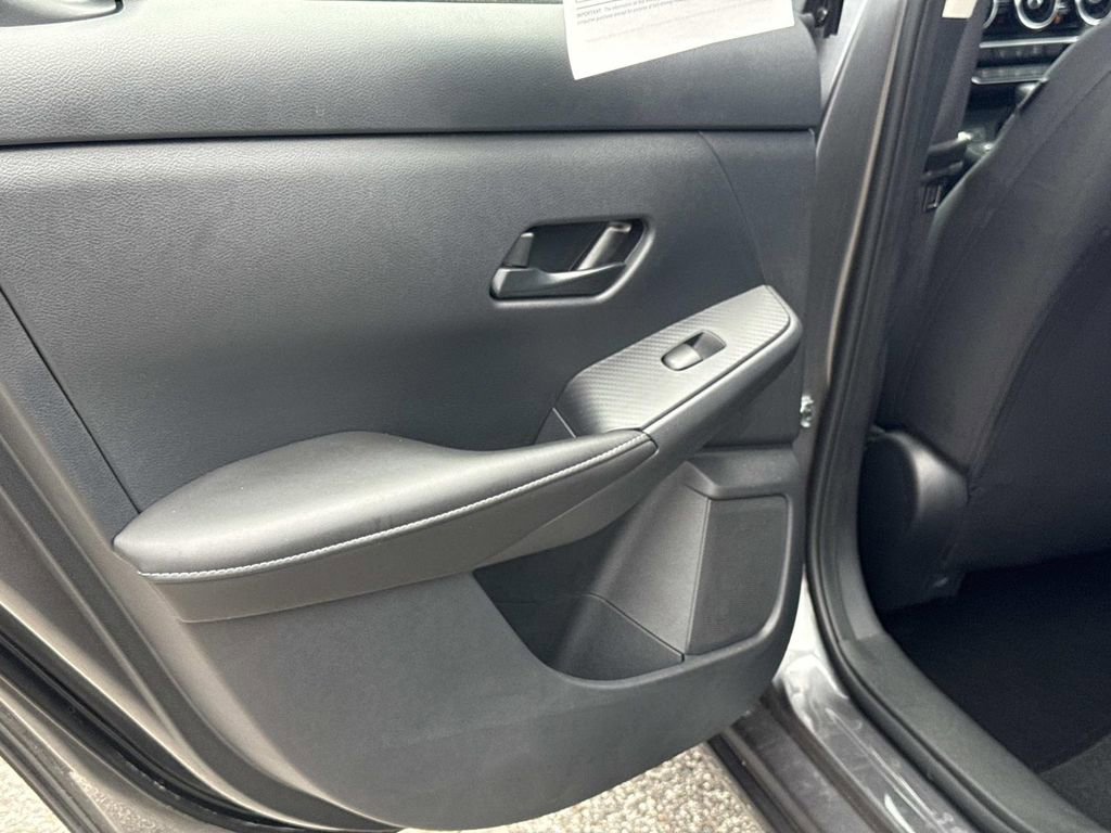 Certified 2025 Nissan Sentra S FWD image 12