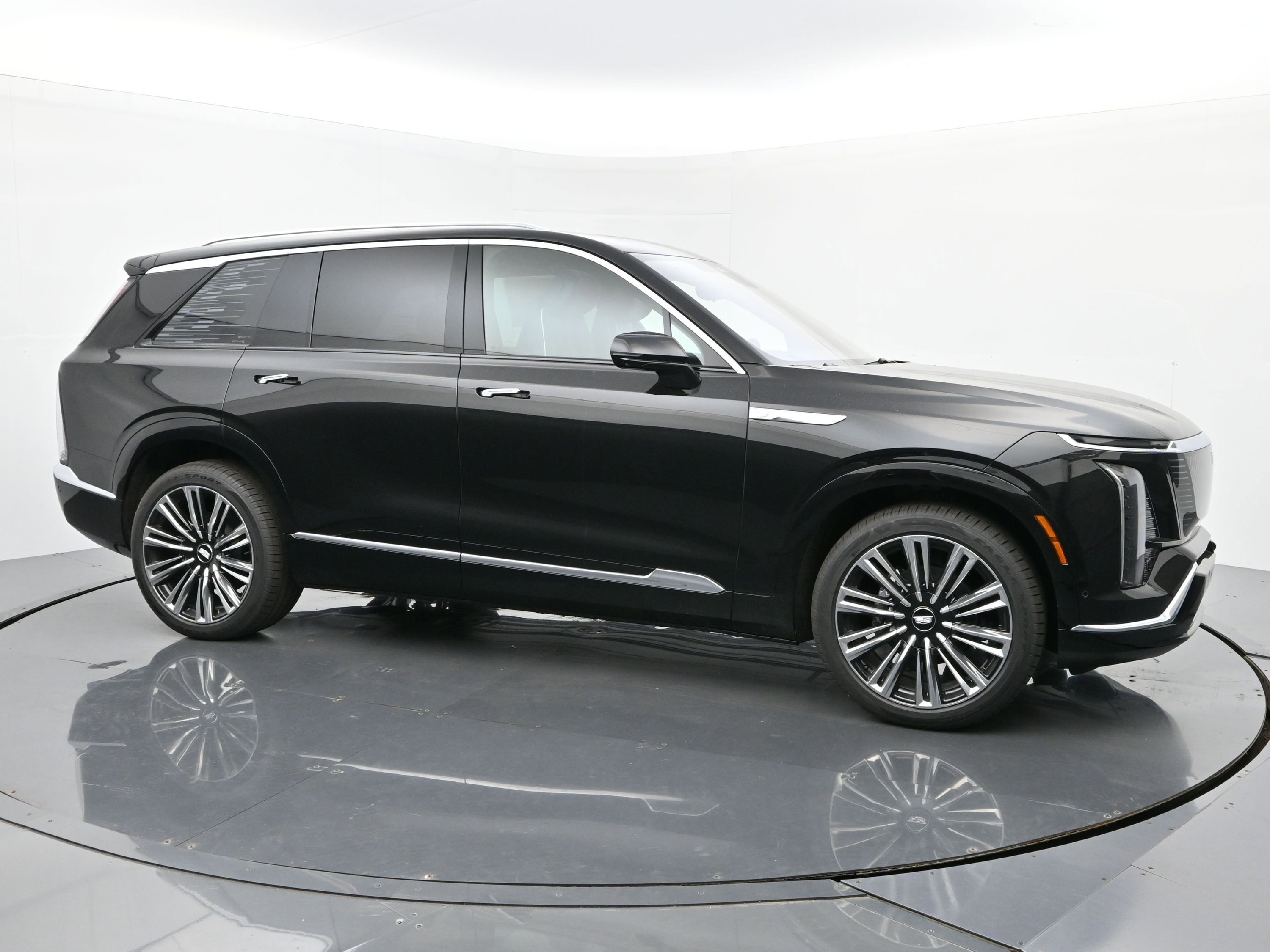 New 2026 Cadillac Vistiq Premium Luxury w/ LPO, Floor Liner Package image 7