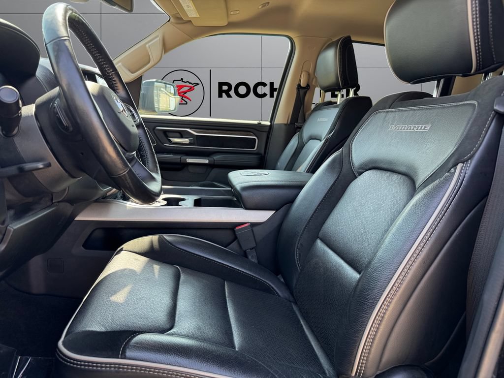 Used 2019 RAM 1500 Laramie AWD/4WD image 10