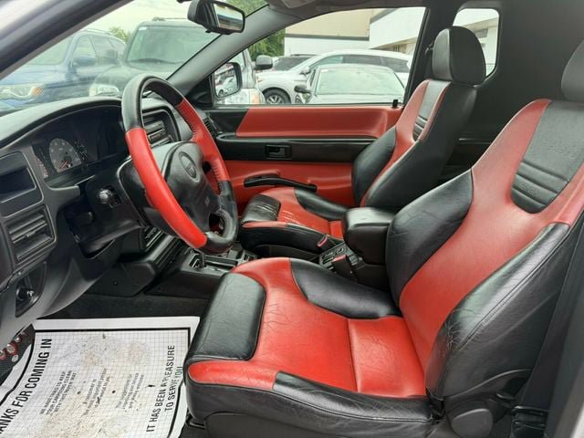Used 1999 Isuzu VehiCROSS AWD/4WD image 8
