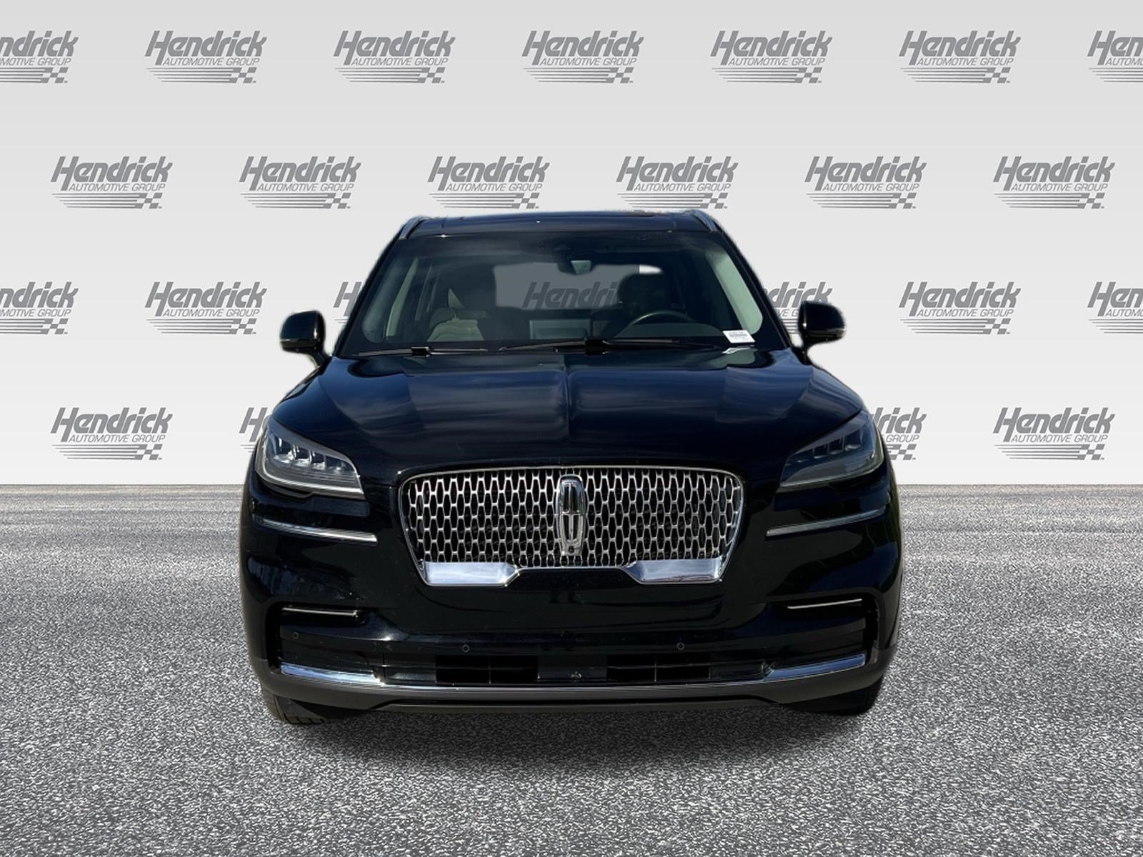 Used 2024 Lincoln Aviator Reserve w/ Elements Package Plus RWD image 3