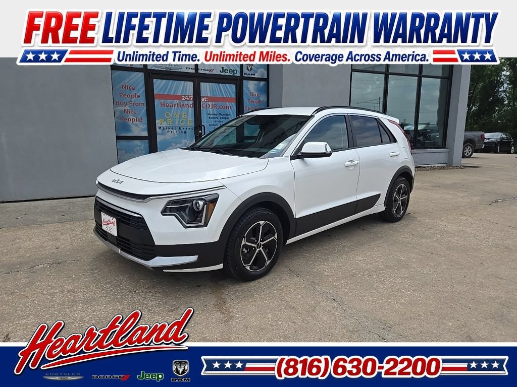 Used 2024 Kia Niro EX FWD image 1