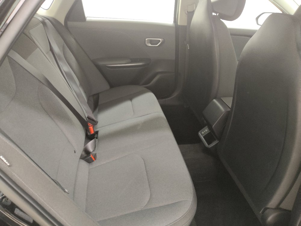 Used 2025 Kia K4 FWD image 19