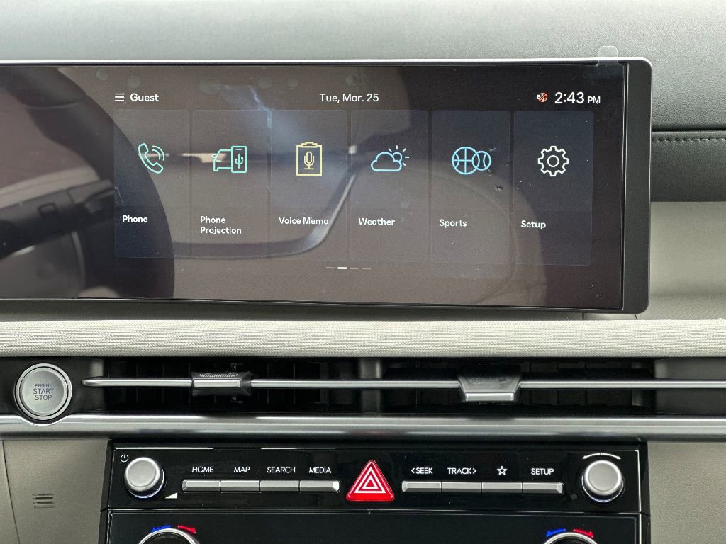 New 2025 Hyundai Tucson Limited image 16