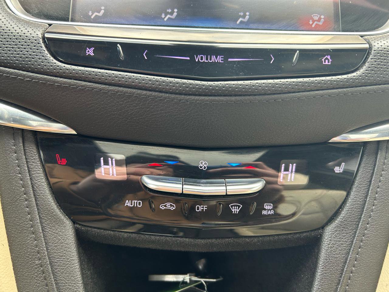 Used 2017 Cadillac XT5 Luxury w/ Driver Awareness Package FWD image 30
