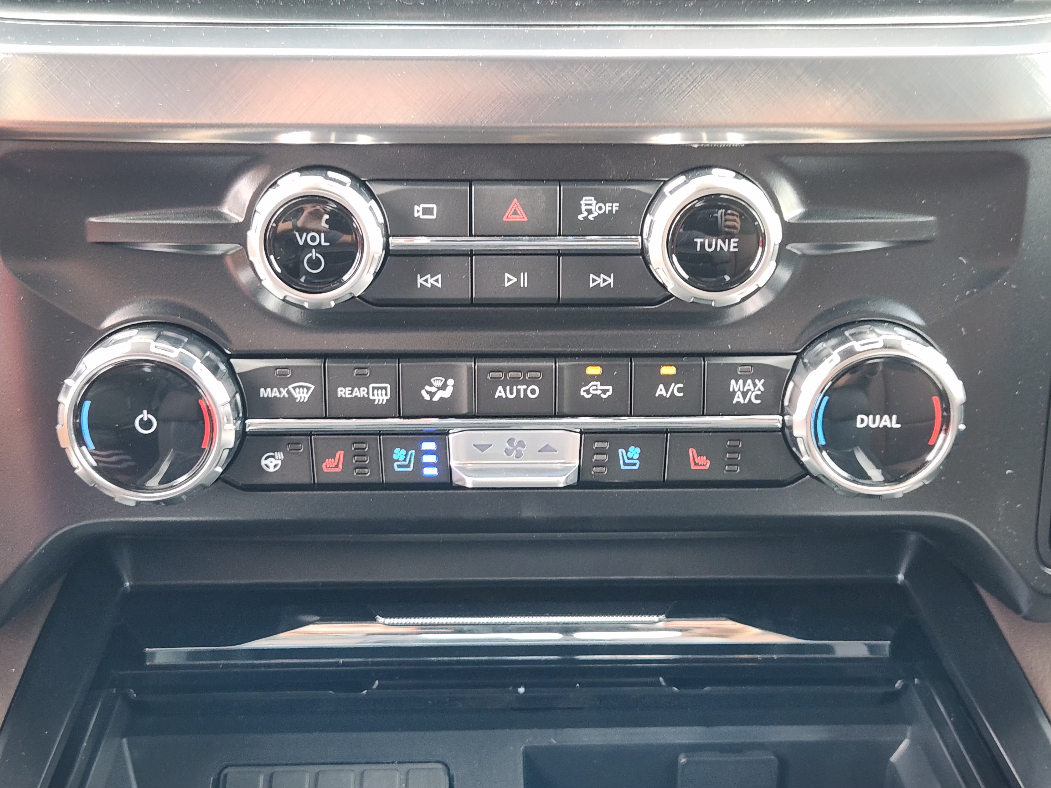 New 2026 Ford F350 King Ranch w/ Tremor Off-Road Package AWD/4WD image 14