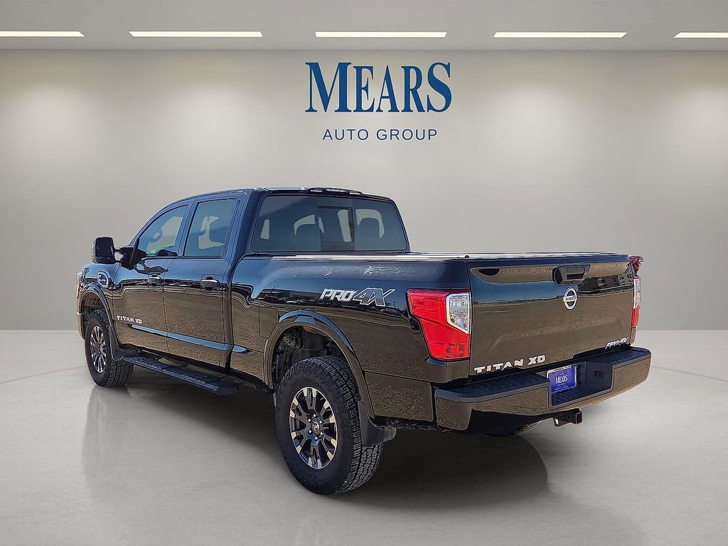 Used 2018 Nissan Titan PRO-4X image 3