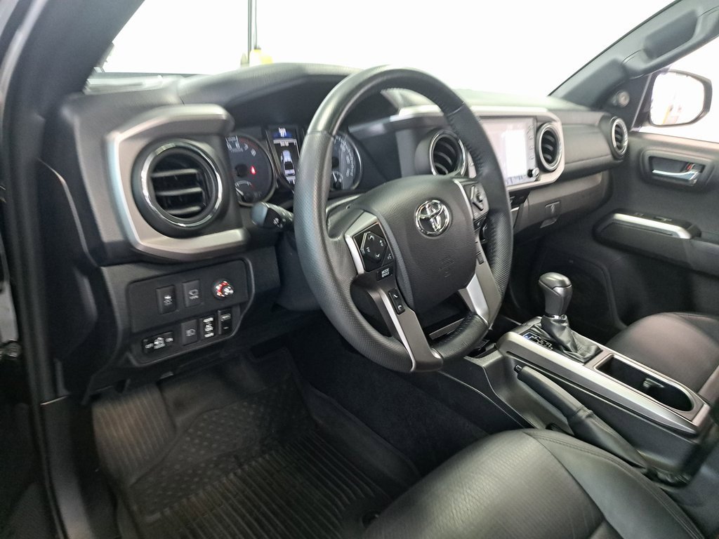 Used 2021 Toyota Tacoma Limited w/ Nightshade Package image 8