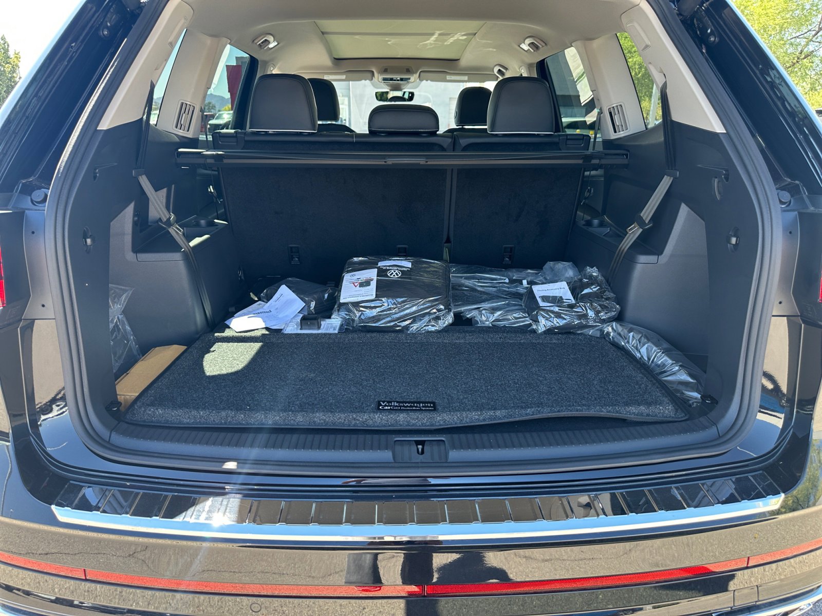 New 2025 Volkswagen Atlas SEL Premium R-Line image 34