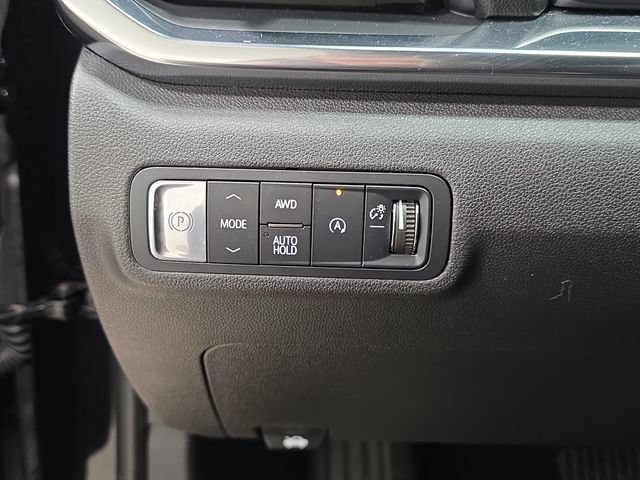 Used 2025 GMC Terrain Elevation AWD/4WD image 24