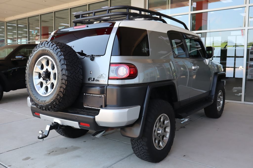 Used 2012 Toyota FJ Cruiser 4WD w/ Upgrade Pkg image 12