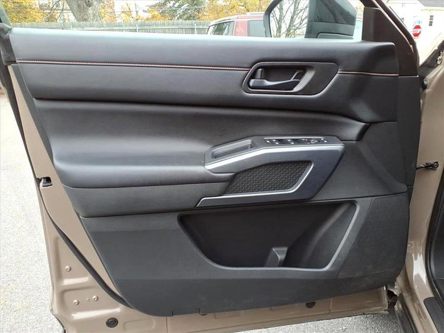 Used 2023 Nissan Pathfinder Rock Creek image 17