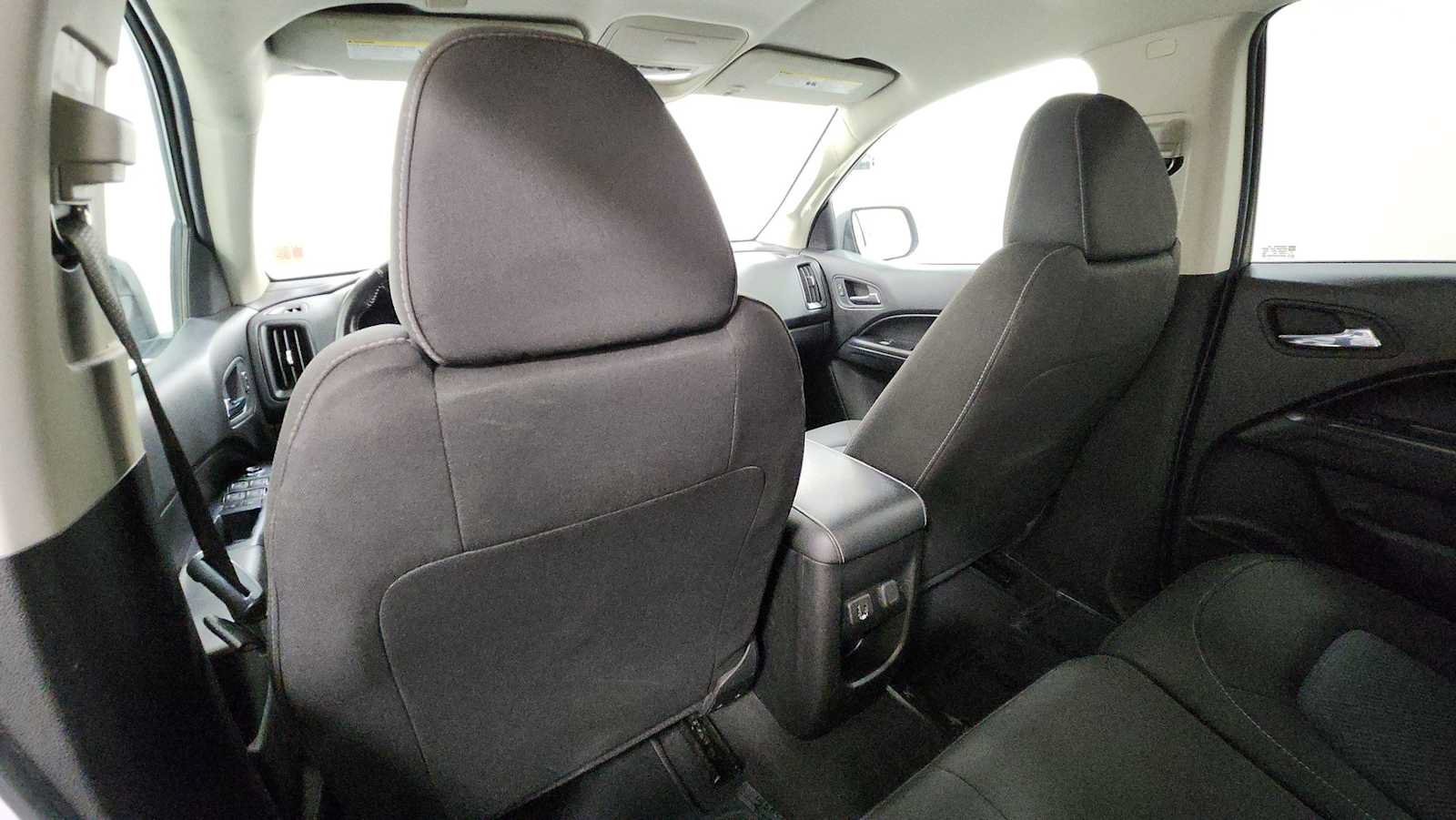 Used 2021 Chevrolet Colorado LT w/ Safety Package AWD/4WD image 24